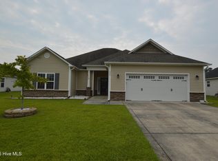 849 Dynasty Dr, Jacksonville, NC 28540