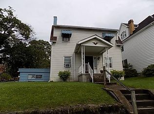 201 Hancock Ave, Vandergrift, PA 15690