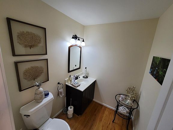 4th image of 1 Fitzgerald Dr #1