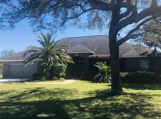 1188 Jaguar Cir, Gulf Breeze, FL 32563