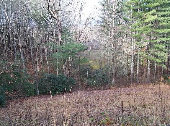 3rd image of 14 Red Fox Dr