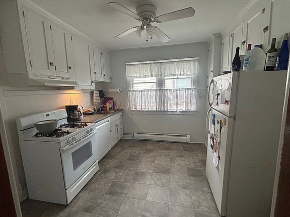4th image of 301 Sterling Ave