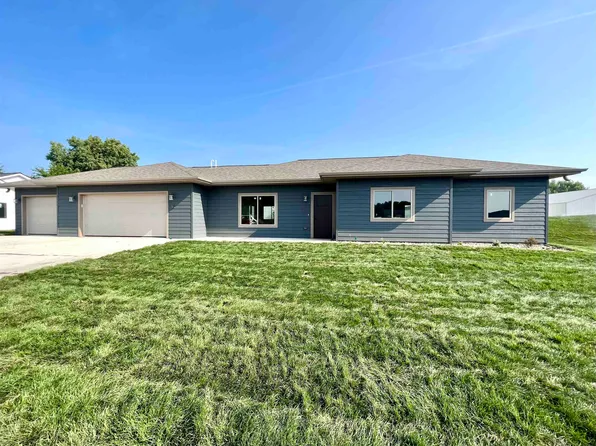 1850 23rd St #36, Spirit Lake, IA 51360