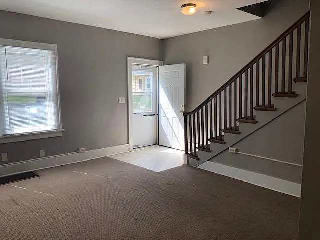3 bed, $2,250 — Photo 3