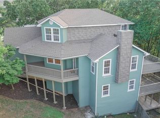 1583 N Forest Hts, Fayetteville, AR 72703