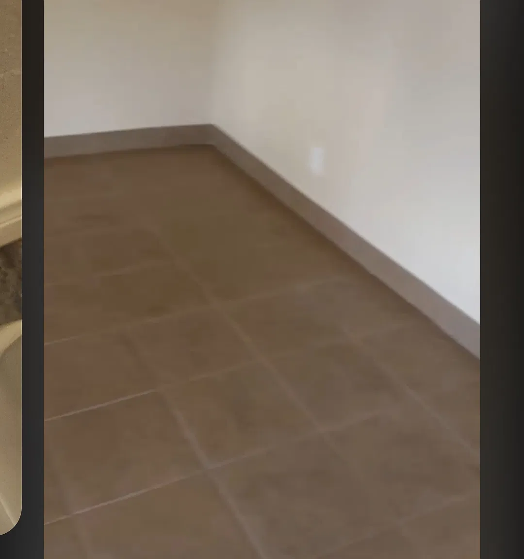 1 bed, 1.5 bath, 1000 sqft, $2,200 — Photo 3