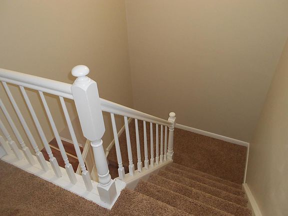 3rd image of 502 Dubois Cir