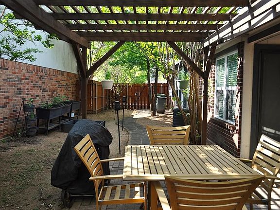 5th image of 1412 Laguna Vista Way