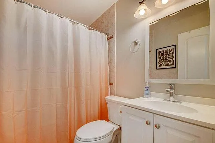 168 SE 31st Ave — Photo 19
