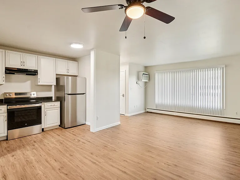Ava Sterling Apartments — Photo 2