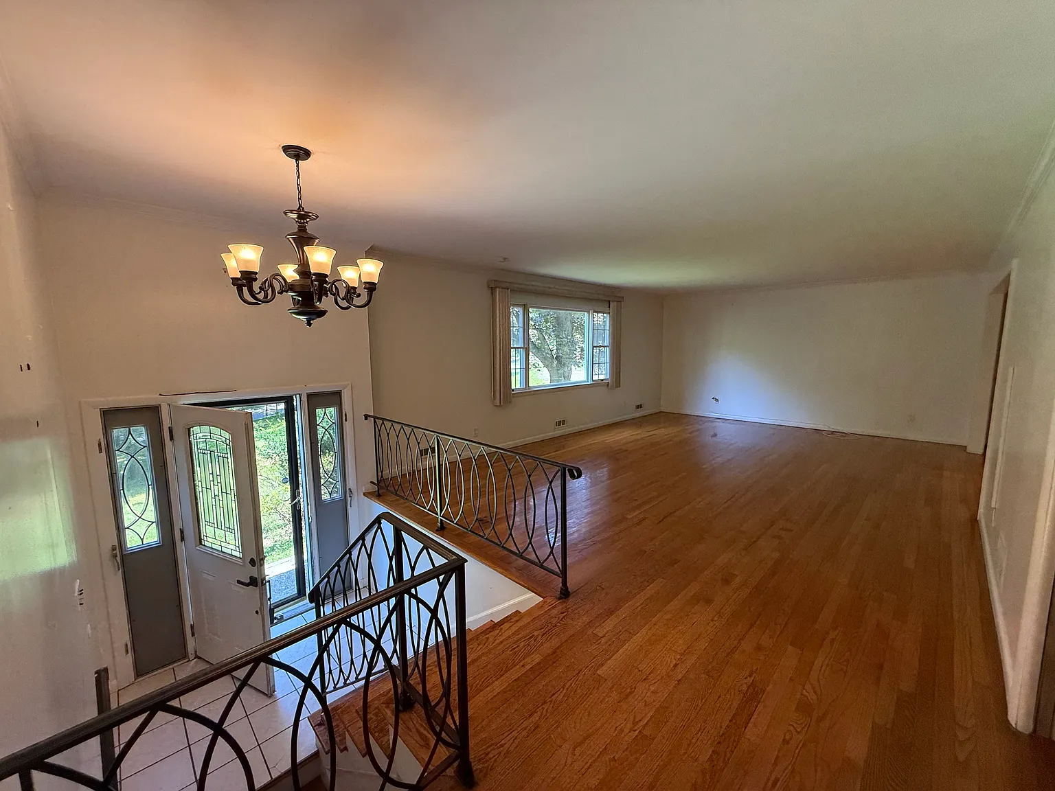58 Quakerbridge Rd — Photo 2
