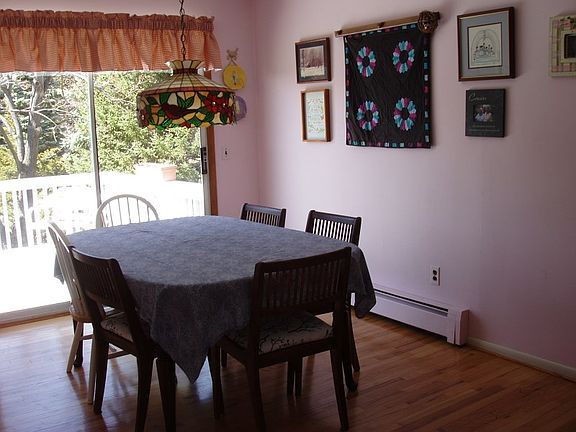 5th image of 31 Ivy Pl