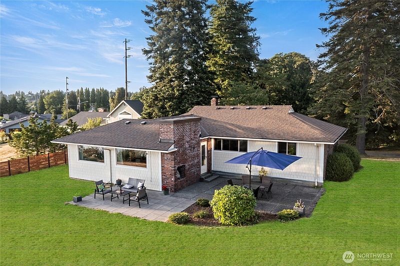 2nd image of 2040 Browns Point Boulevard