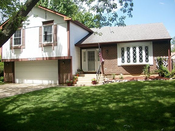 2nd image of 1066 Churchill Dr