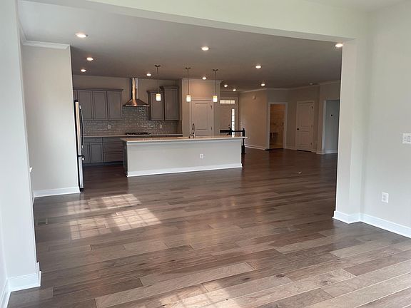 5th image of 4301 Ashworth Ct
