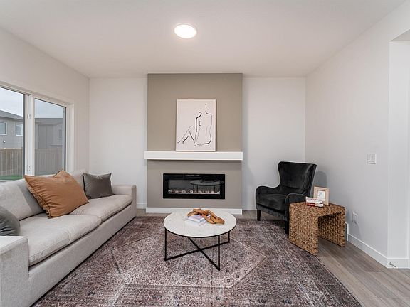 3rd image of 332 27th St NW