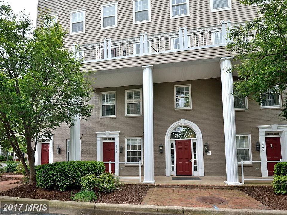 1st image of 1302 Roundhouse Ln #44