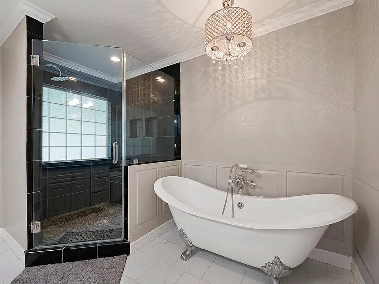 411 E Norris St — Photo 12