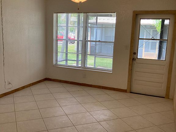 3rd image of 210 SE 3rd Ave