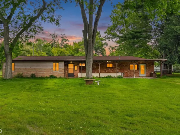 6406 Lapeer Rd, Clyde, MI 48049