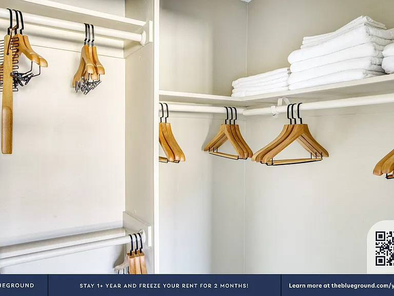 Walk-in Closet