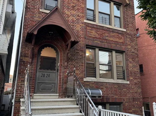 2024 Continental Ave, Bronx, NY 10461