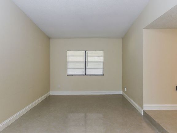 3rd image of 505 NW 136th Ct