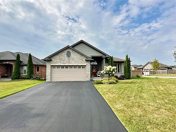 4th image of 66 Driftwood Dr