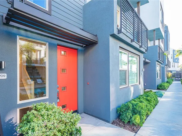 209 Placemark, Irvine, CA 92614