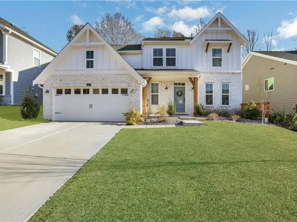 1413 Liberty Park Dr, Braselton, GA 30517