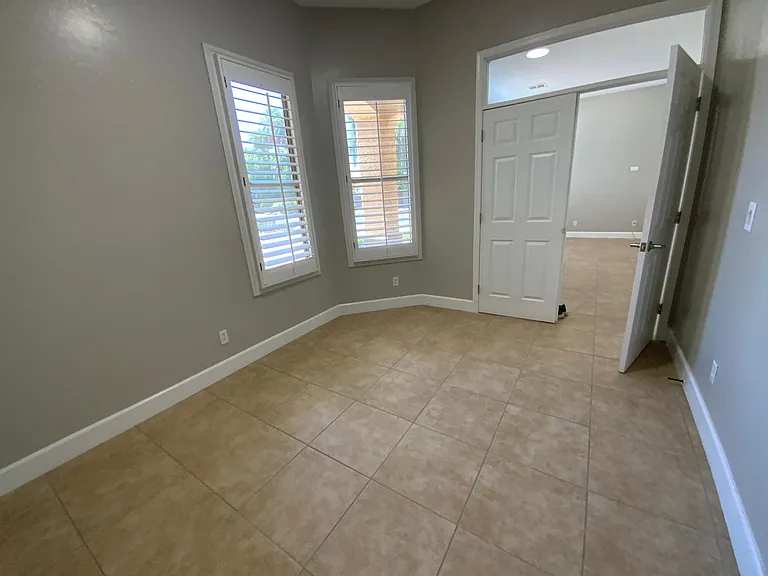 6204 E Phelps Rd — Photo 26