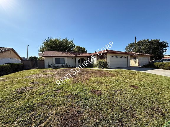 2nd image of 44861 Laszlo St