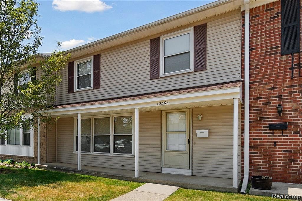 13366 Lake Point Blvd, Van Buren Township, MI 48111 MLS 20230051339