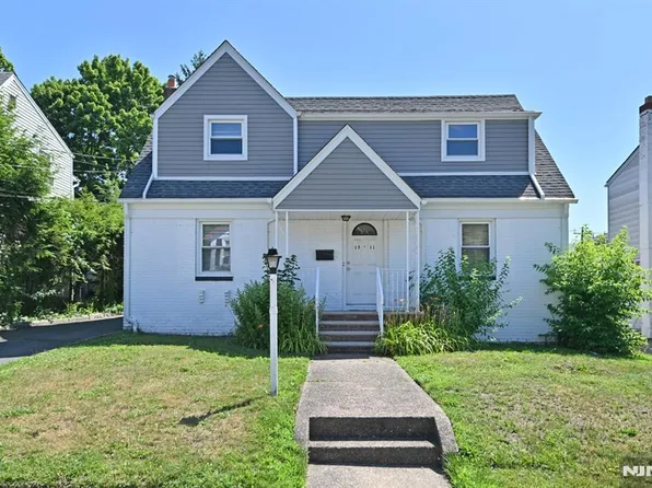 15-11 Parmelee Ave, Fair Lawn, NJ 07410