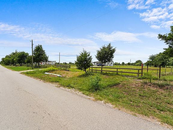 4th image of 2308 County Road 3417