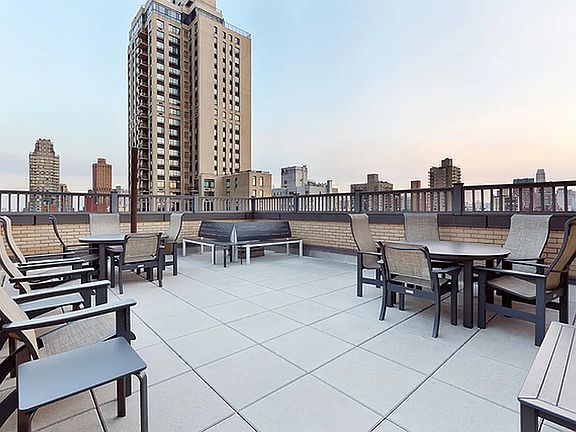 2nd image of 150 E 85th St APT 6B