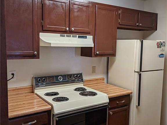 5th image of 1361 E University Ave APT 302
