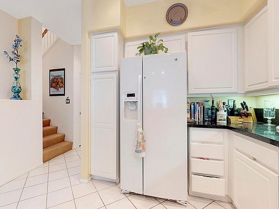 5th image of 844 Calle Los Gatos #100