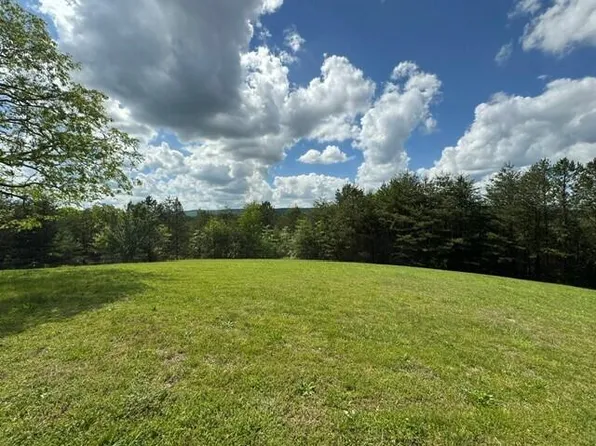 10104 Purple Martin Ln, Soddy Daisy, TN 37379