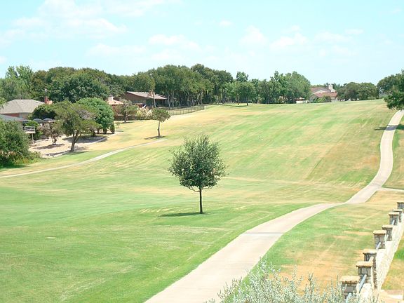 2nd image of 5302 Country Club Dr