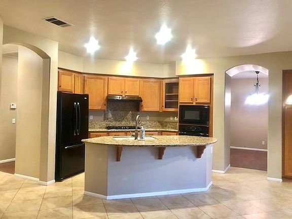5th image of 31241 Sunningdale Dr