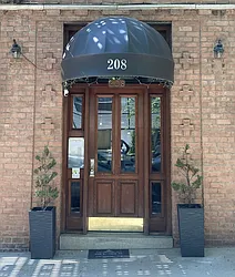 208 East 70th Street in Lenox Hill