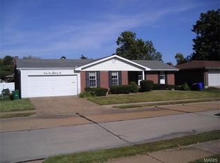 4441 Fatima Dr, Saint Louis, MO