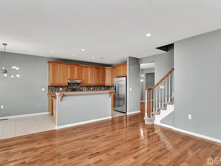 27 Vincent Behan Blvd #27 — Photo 10