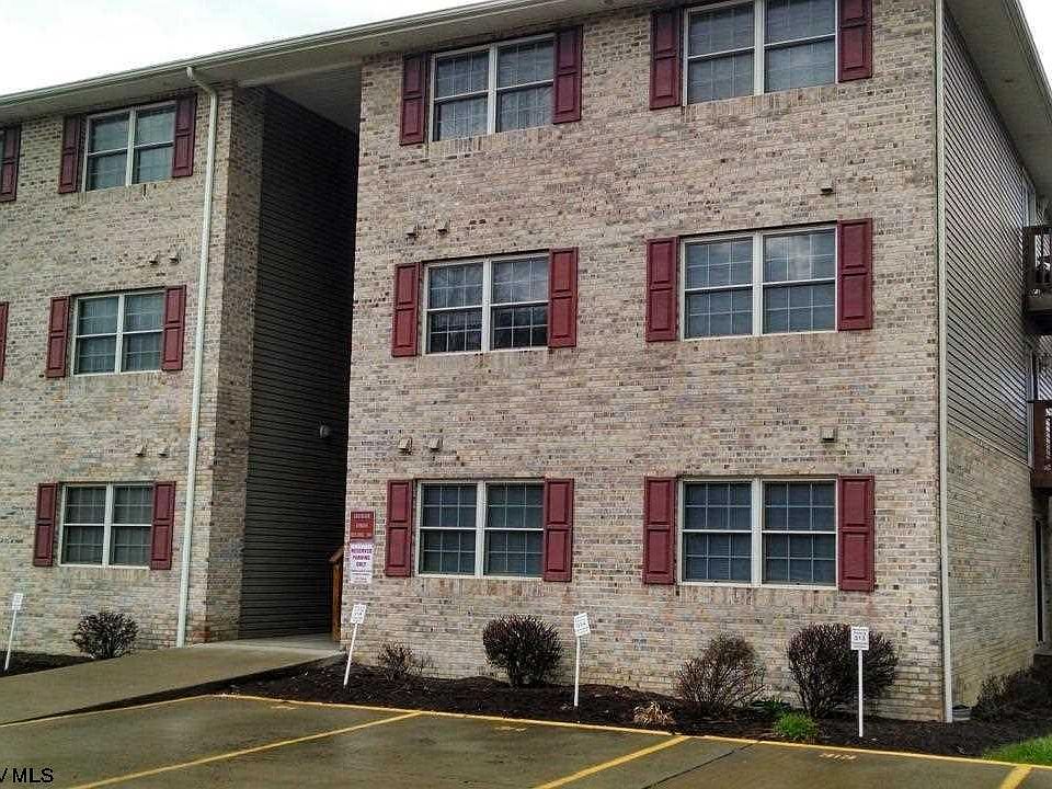 1st image of 321 Creekside Dr