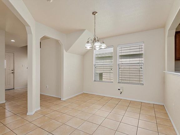 5th image of 8723 Summerset Meadow Ct