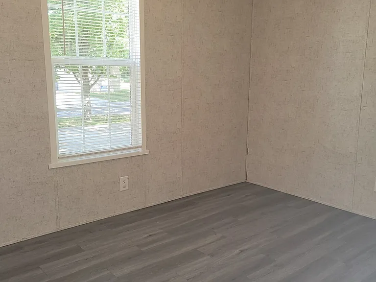 355 Droopy Dr — Photo 3