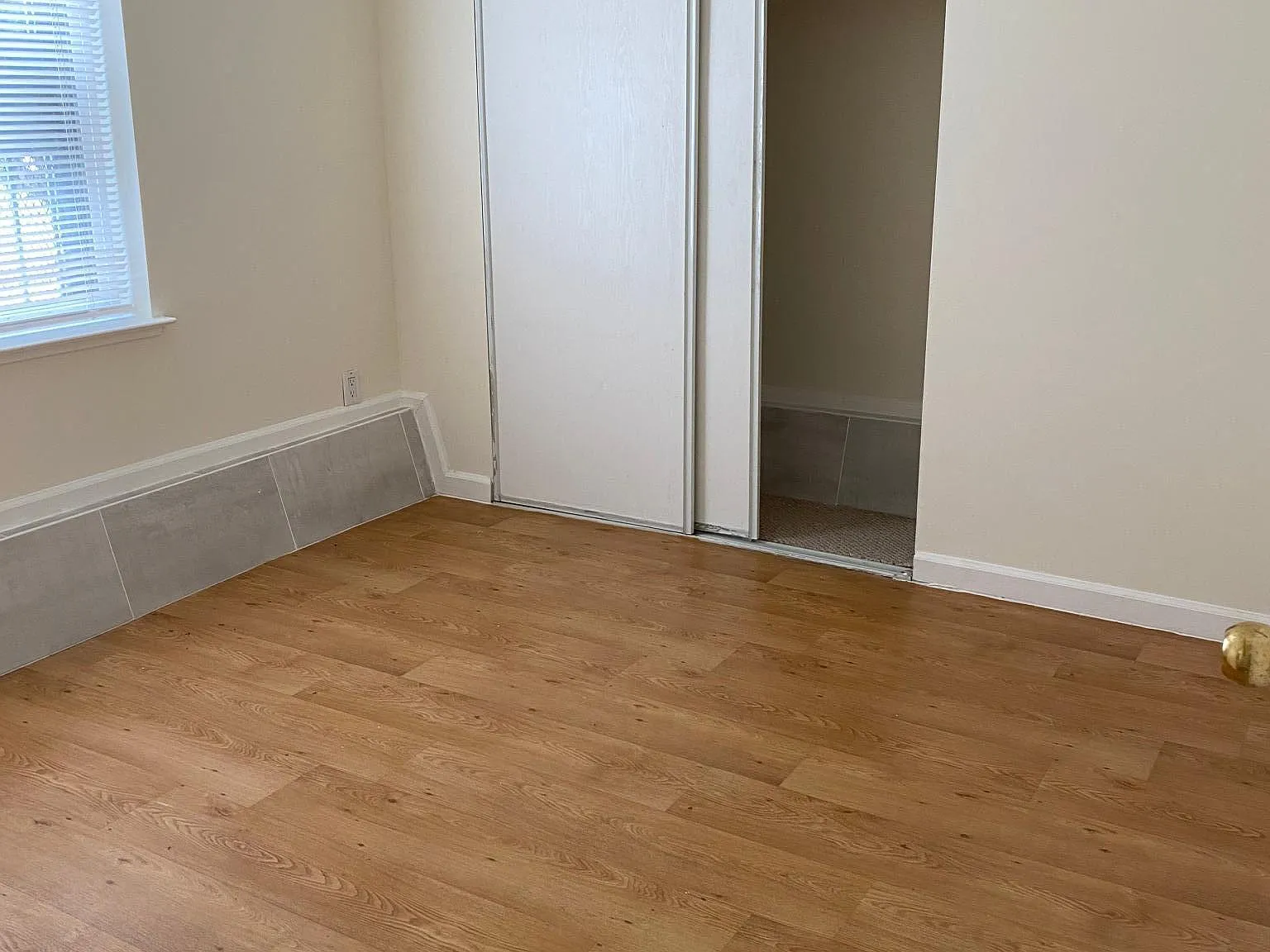 190 Saint Charles Ave — Photo 2