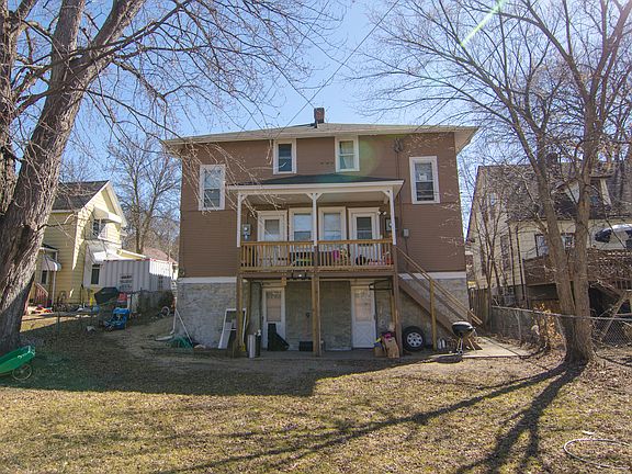 4th image of 225 Baker St E