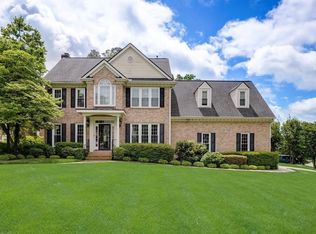 8409 Largo Springs Ct, Raleigh, NC 27613